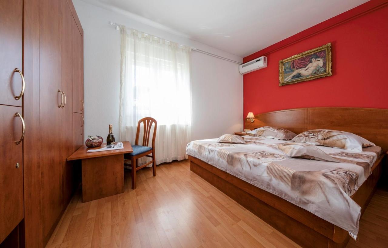 Apartment Dominik 2874 Palit Ngoại thất bức ảnh