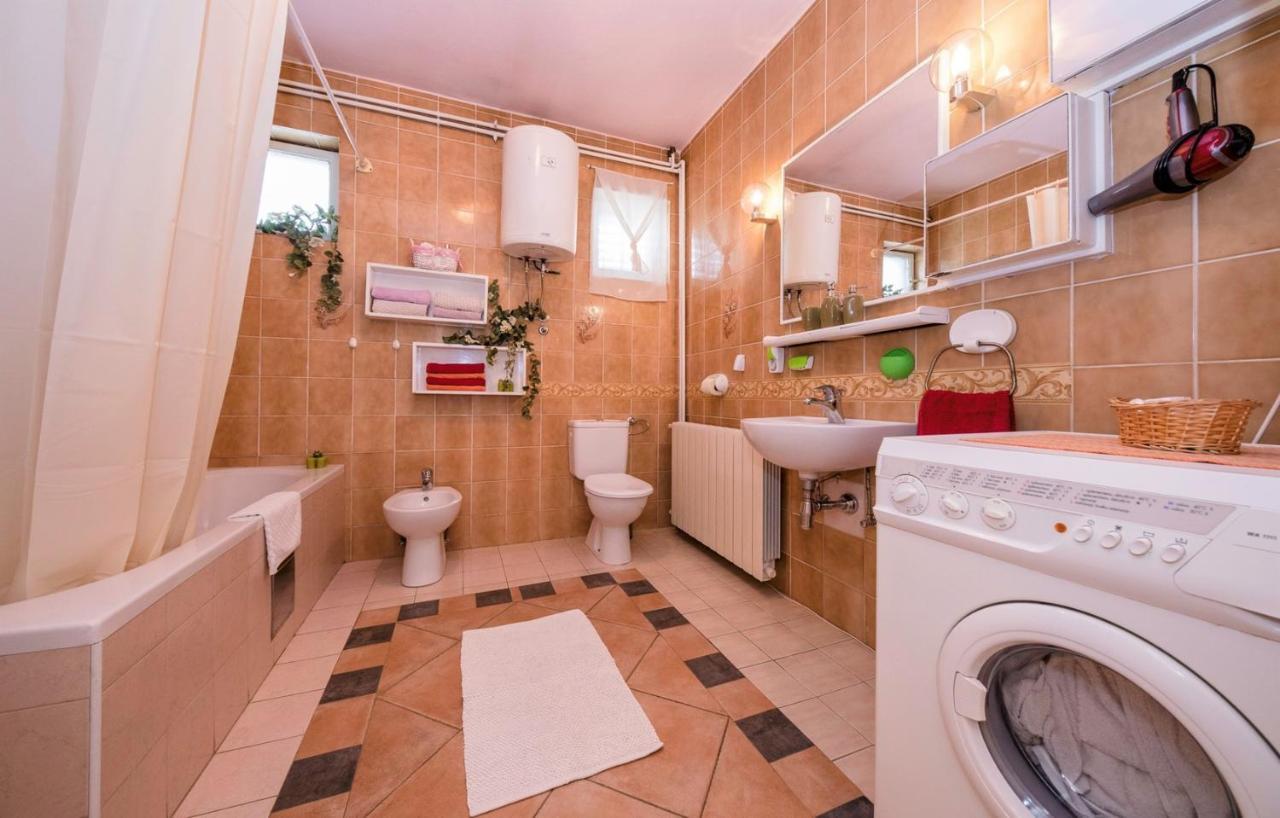 Apartment Dominik 2874 Palit Ngoại thất bức ảnh
